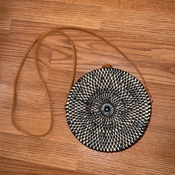 Amerii Round Rattan Purse - Picture 3 of 7